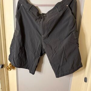 Kuhl Men's Charcoal Cargo Shorts size 40